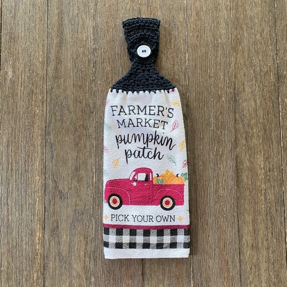 Crochet Top Hanging Kitchen Towel - Picture 1 of 8